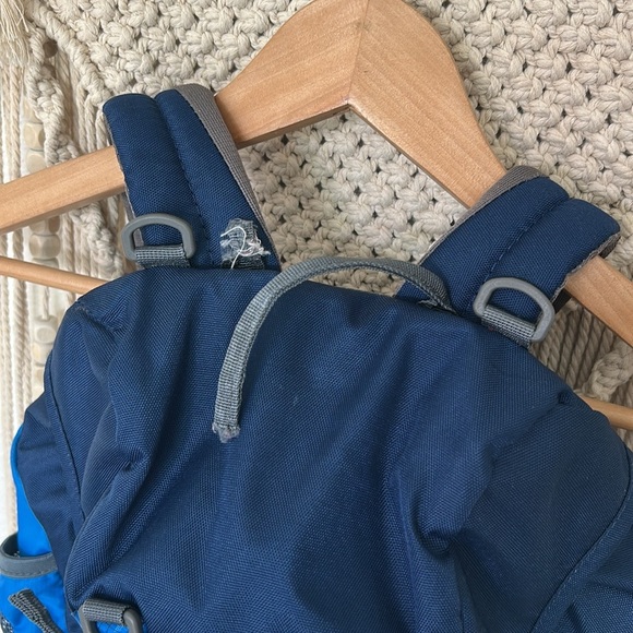 Deuter kids hiking backpack / daypack - Picture 2 of 6